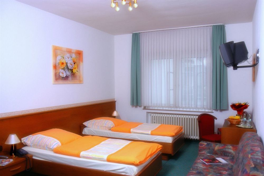 Hotel Engelbertz - Yggotel Pirol Köln Exteriör bild